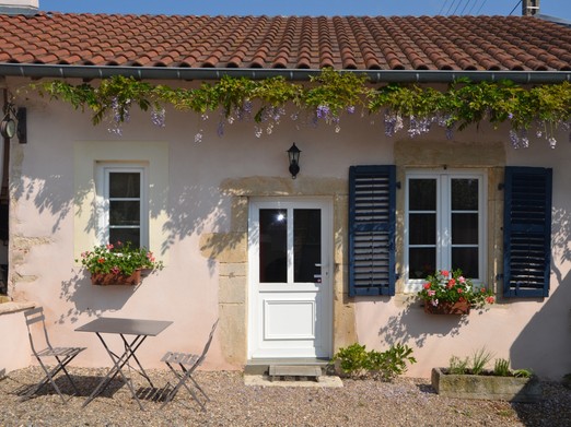 Le gîte du Holit studio, proche du lac de Madine, vu de face