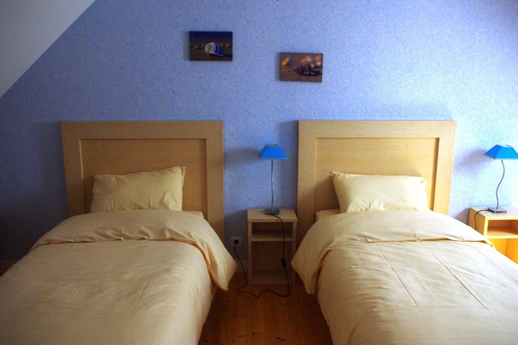 chambre à 2 lits à l'étage