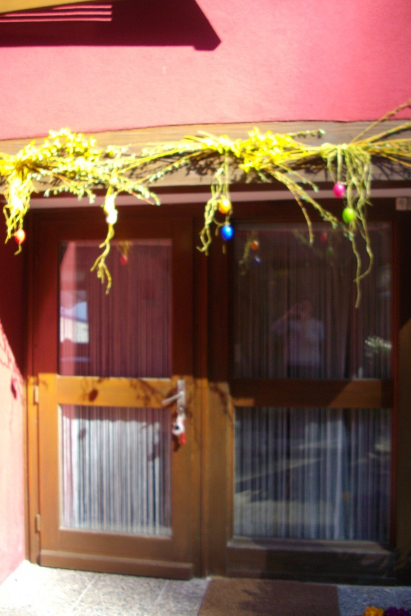 Décor de l'entrée du pavillon pour Pâques