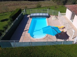 Vue aérienne de la piscine