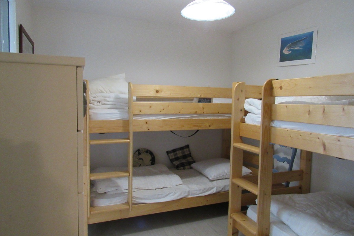 Chambre avec 4 lits en 90 en rez-de-chaussée