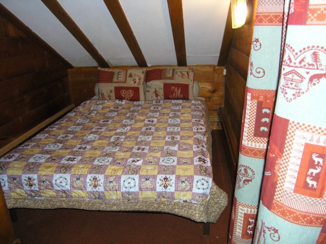 lit en 140 en mezzanine