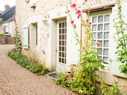 Entrée du gîte (Allée de L'Ermitage)