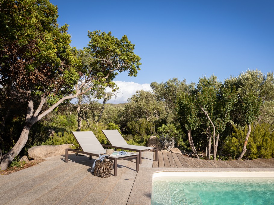 Swimming pool and terrace