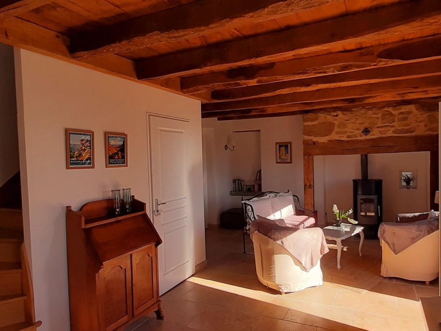 Salon Gîte LA METAIRIE MAISON LAUDATOSI LOT 46120 Le Bouyssou