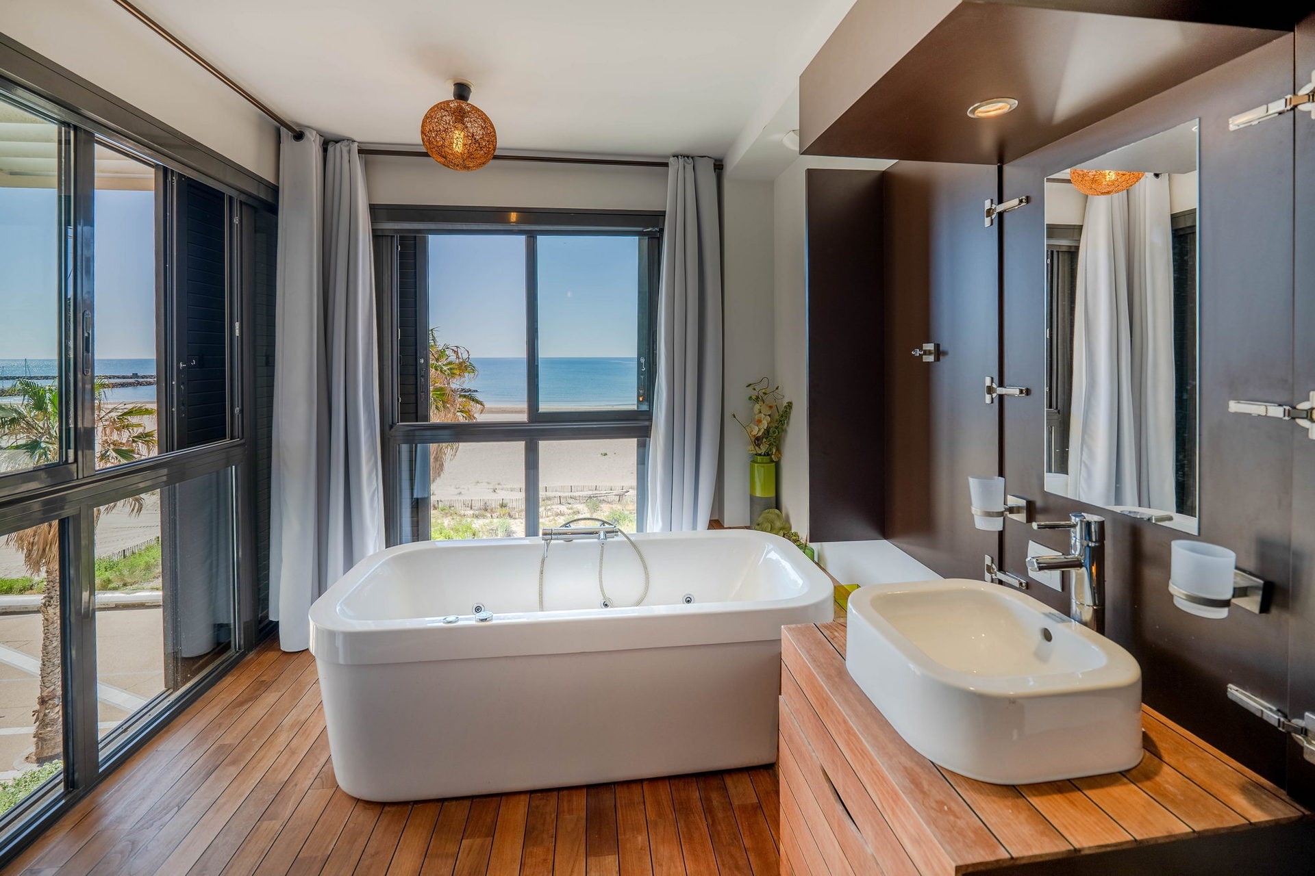 La salle de bain privative de la Suite