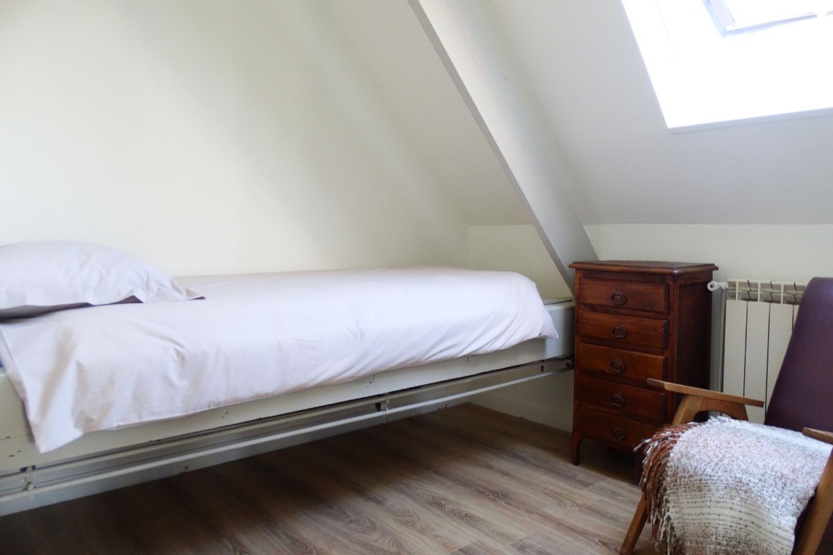 Étage - Chambre 4 - lit 90