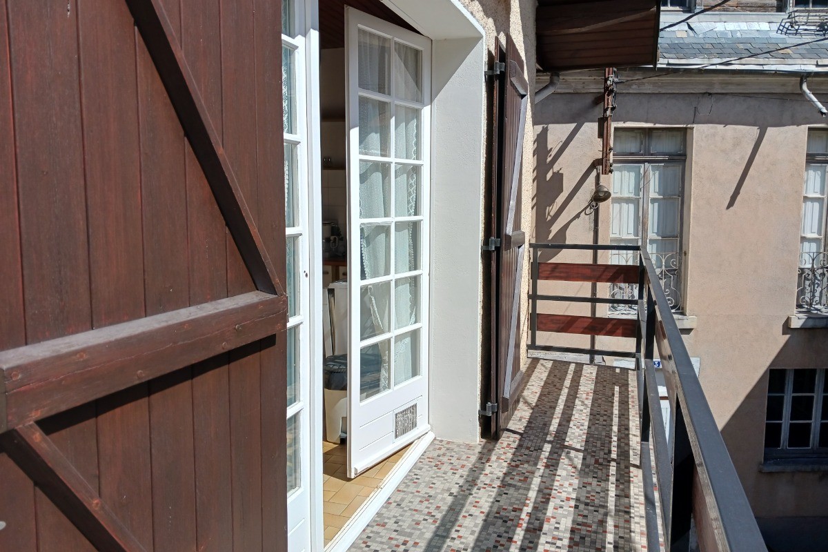 Balcony overlooking the living room