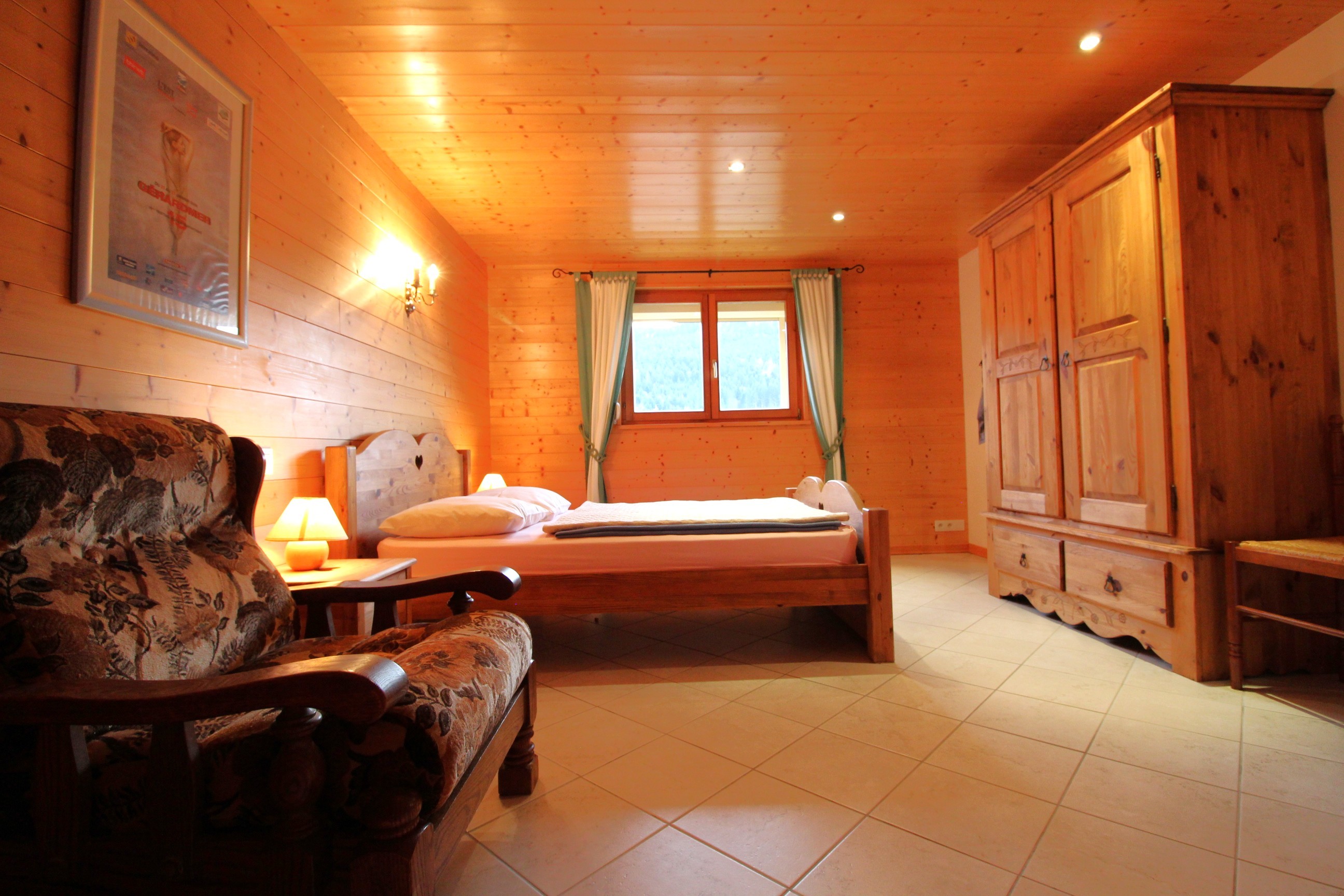 Chambre n°2 parental RDJ - Chalet des Grands Ducs, avec vue panoramique, dans les Vosges