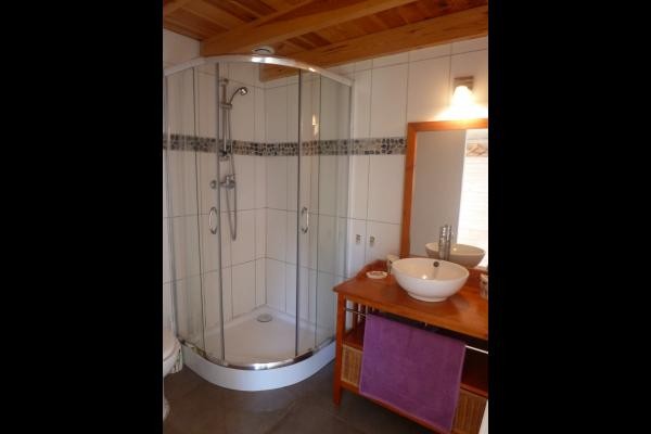 salle d eau et wc inclu
