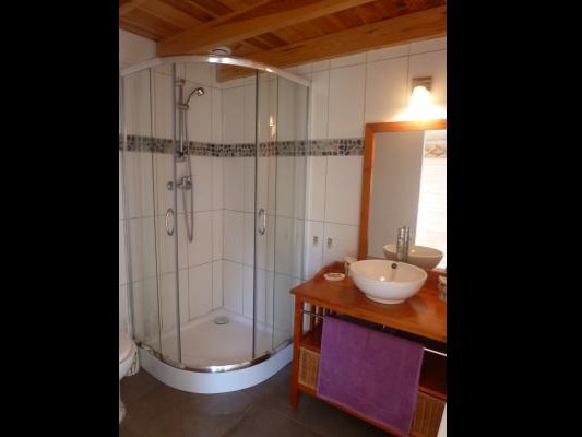 salle d eau et wc inclu