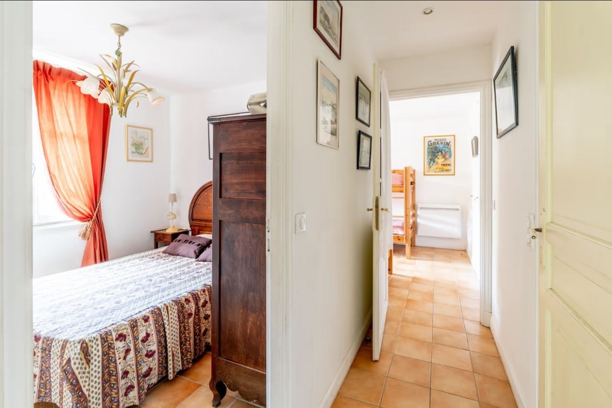Couloir chambres