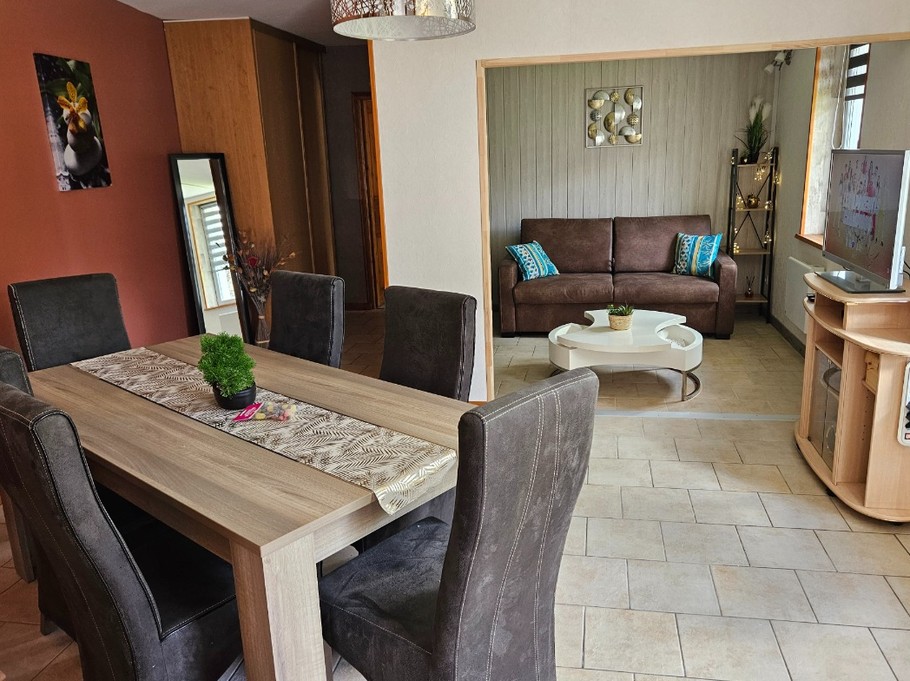 Pièce de vie - Maison au beau site