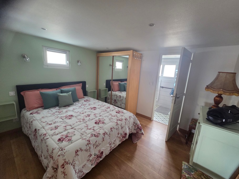 Studio Lameira, Montrond-les-bains, Loire (42) - Chambre 1