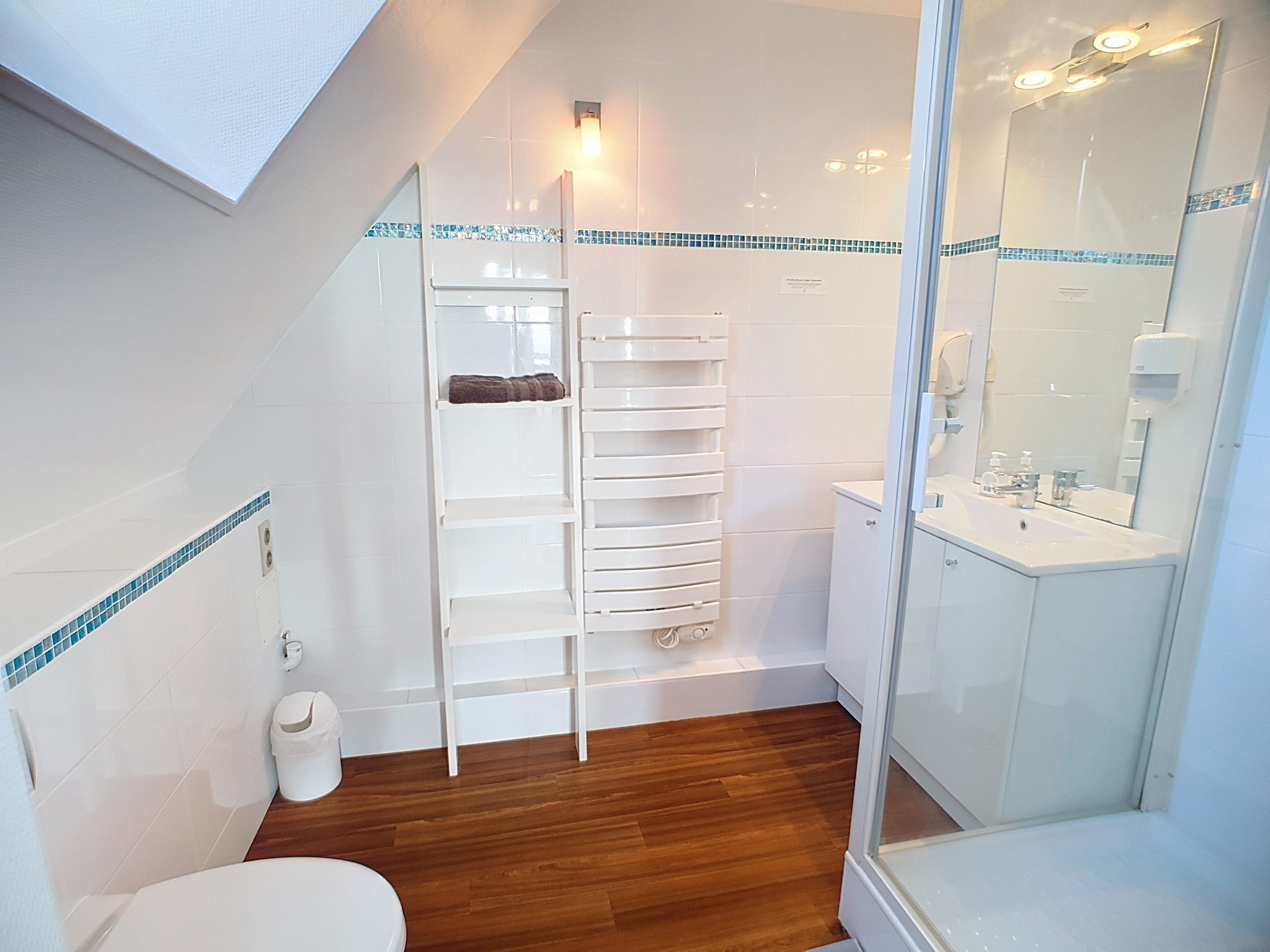 Room 2 with WC adjoining room 2
