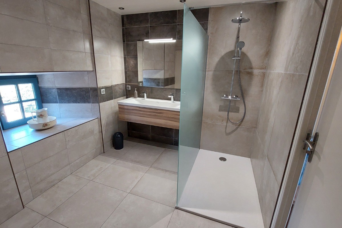 Salle d'eau principale