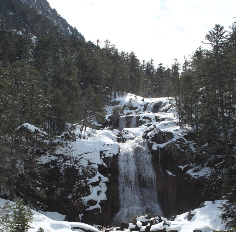 La cascade du Pont d'Espagne
