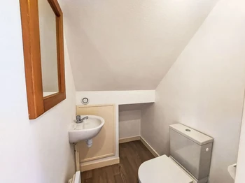 WC 2EME ETAGE TRIPLEX 11