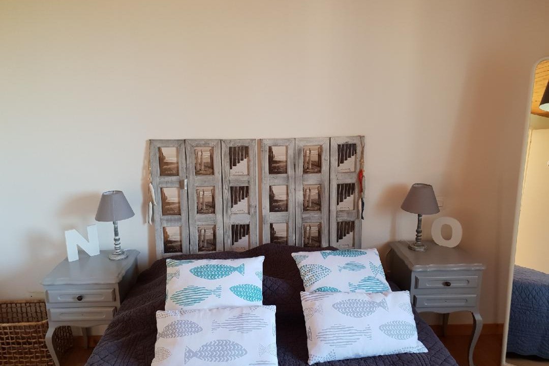 la chambre, située à l'étage