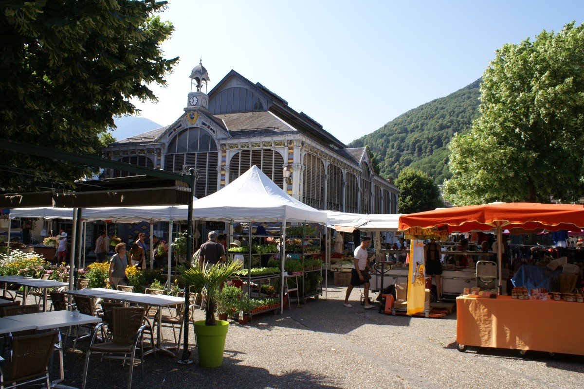 Le marché, les halles