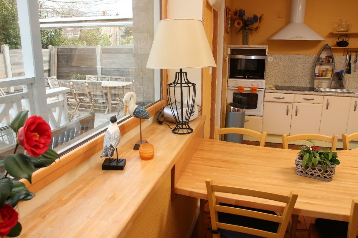 Terrasse des mouettes, location, appartement, Pléneuf Val André, Mme Bidan Claudine, cuisine sur terrasse