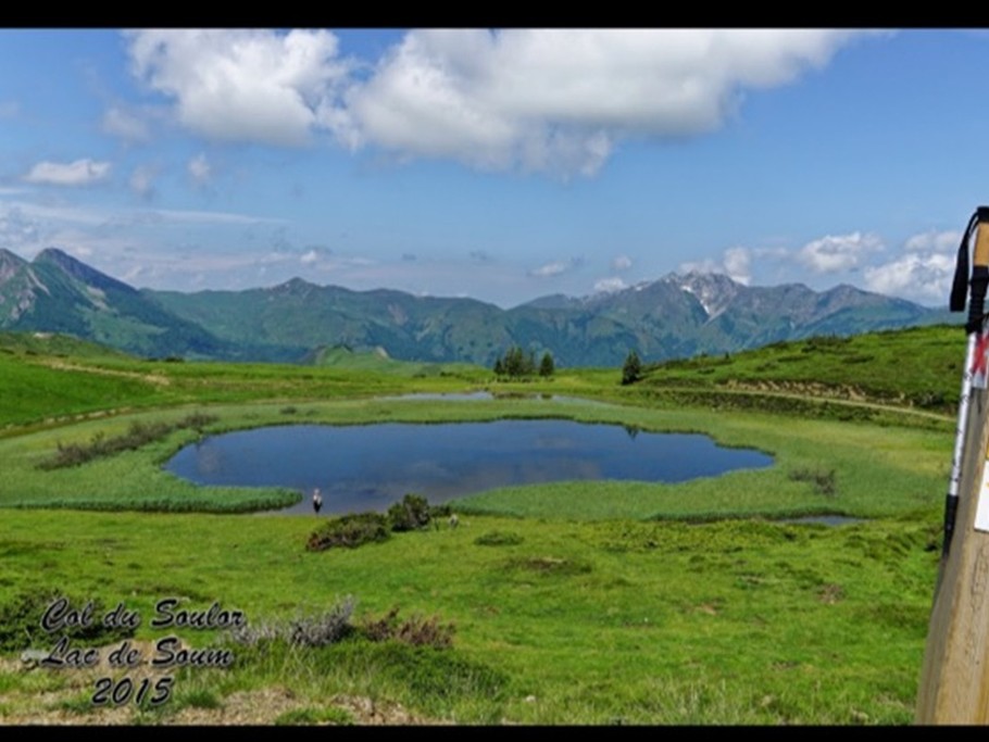 Lac de SOUM 1532 m : admirez les crêtes en fin de journée et le coucher du soleil