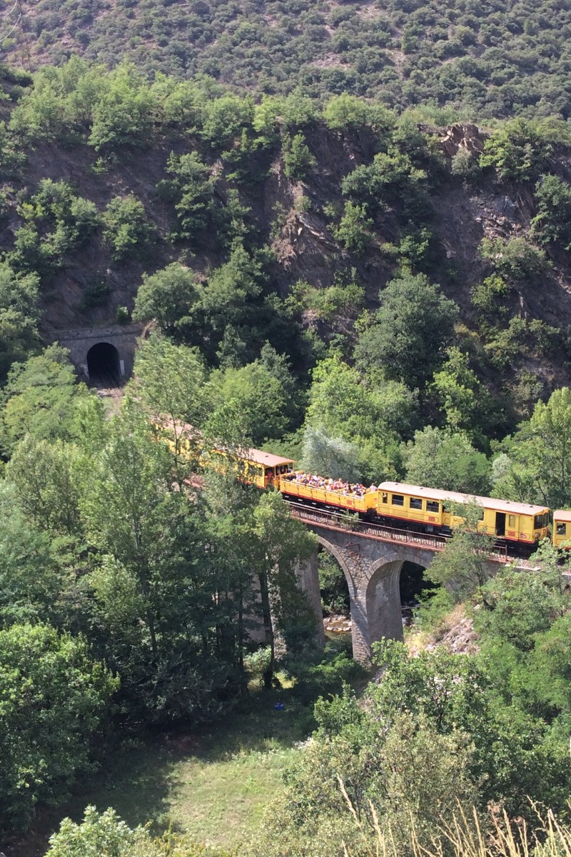 Le  mythique train jaune