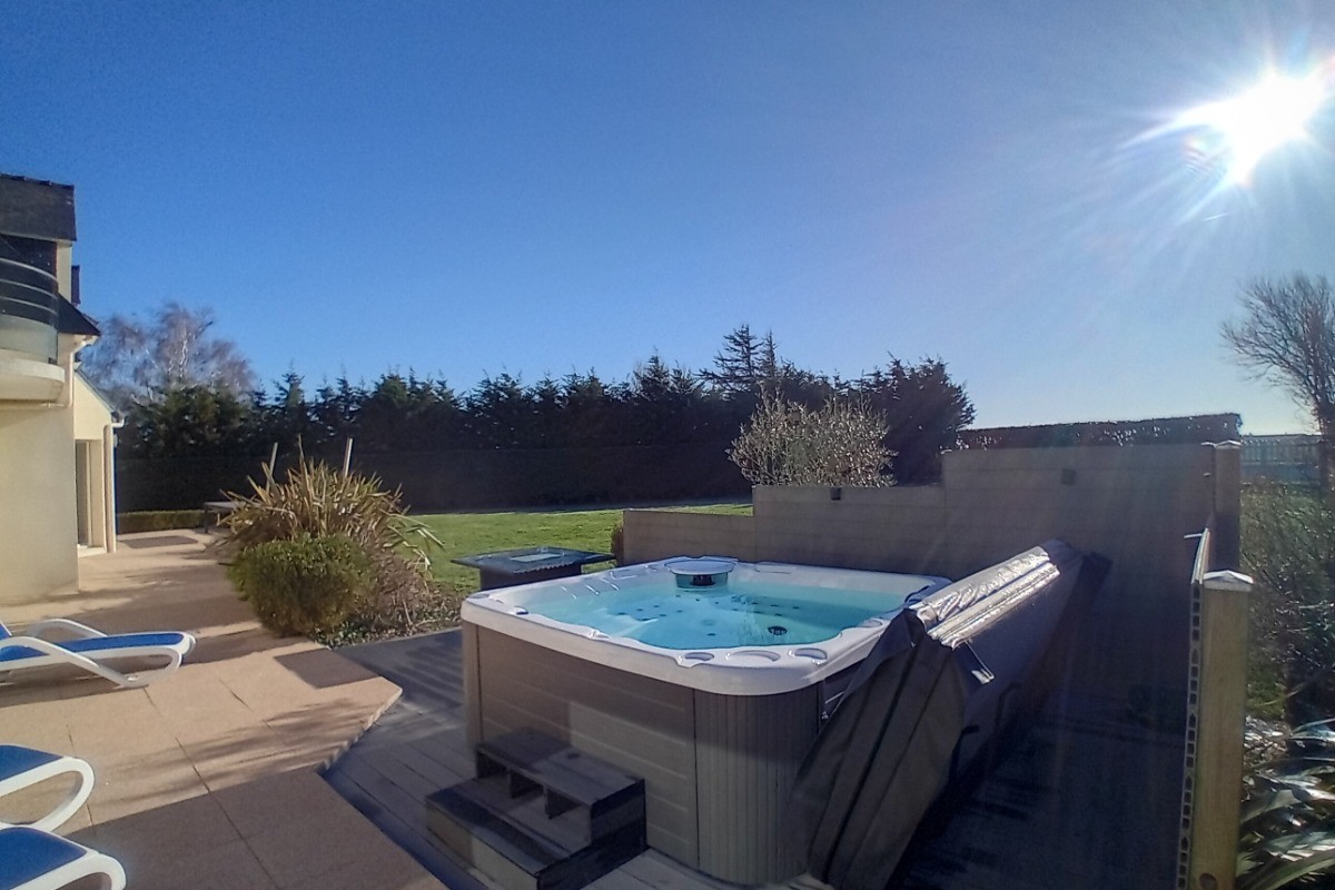 Spa, terrasse, jardin