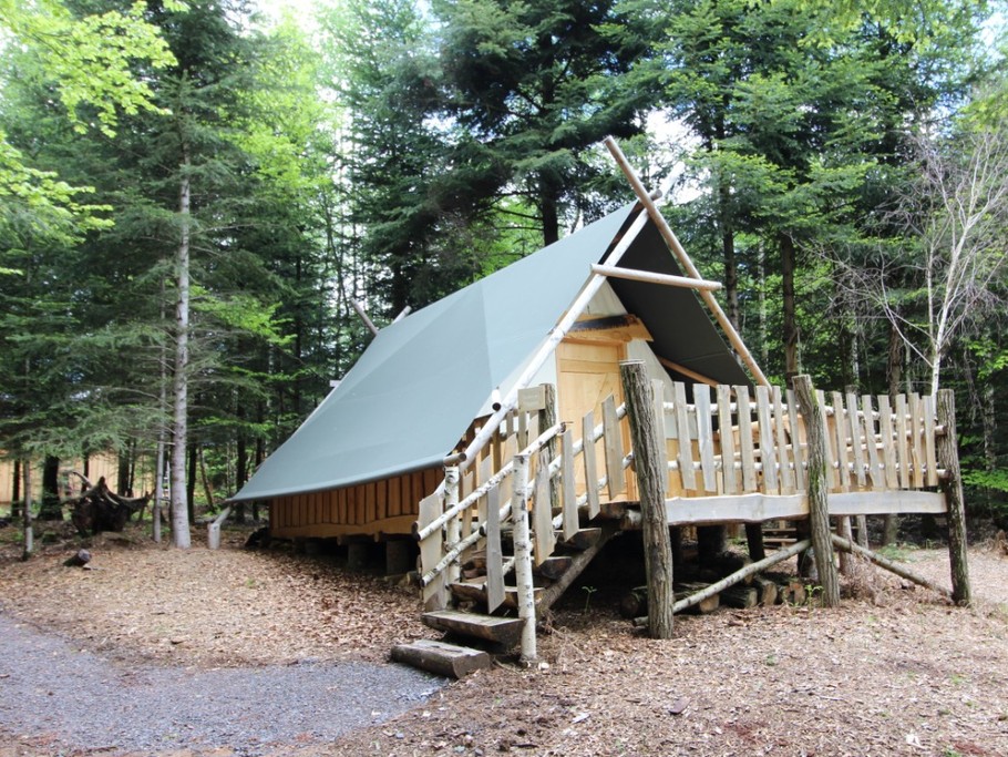 Tente du Trappeur - Les Cabanes du Lac de Pierre Percée