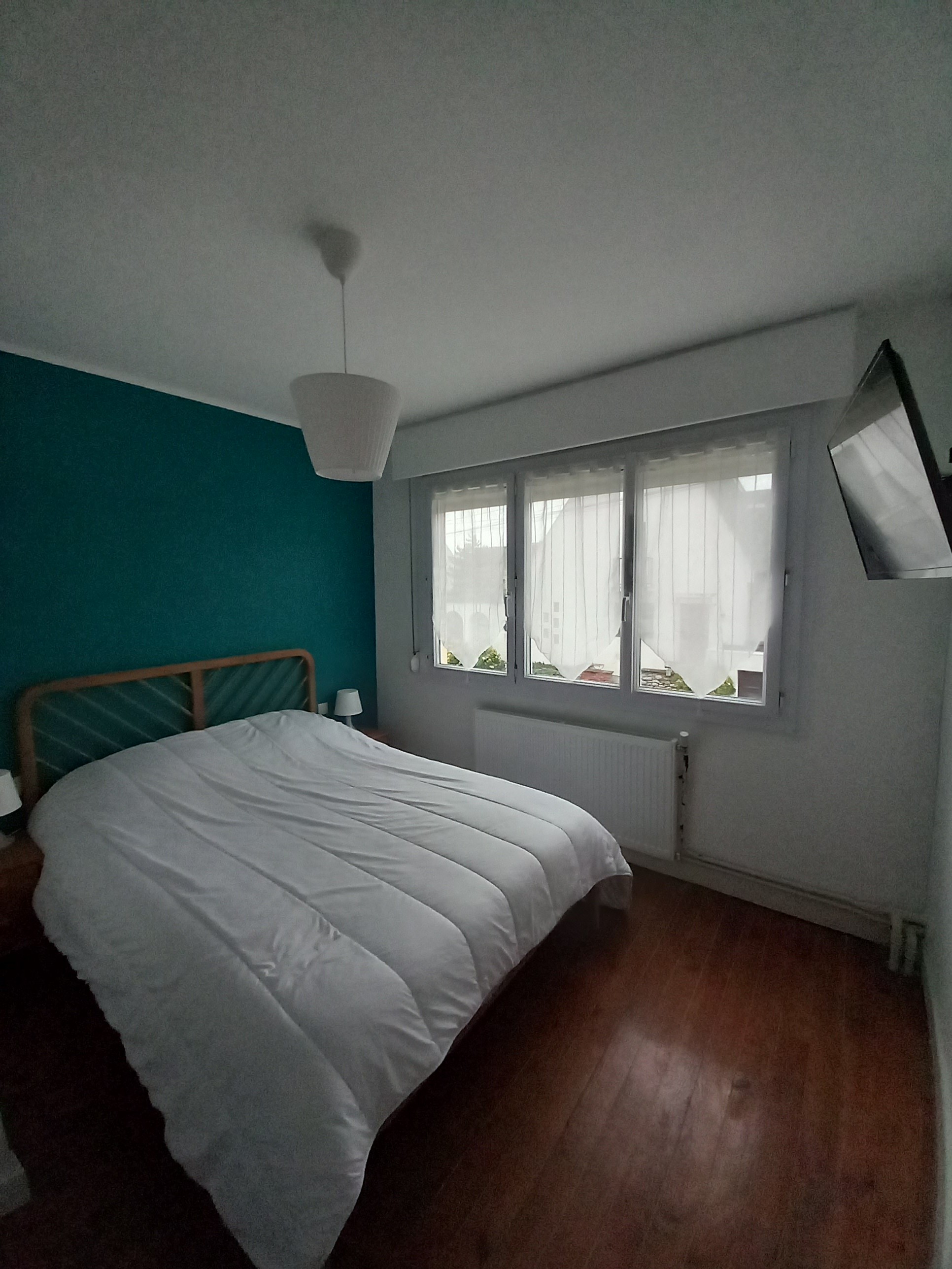 chambre bleue côté rue