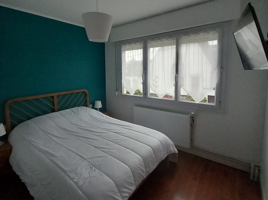 chambre bleue côté rue