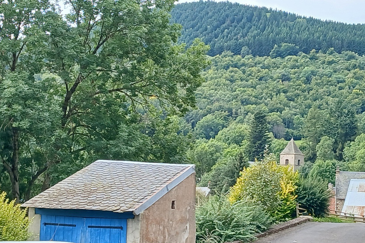 Mazoires - Cézallier - Vue