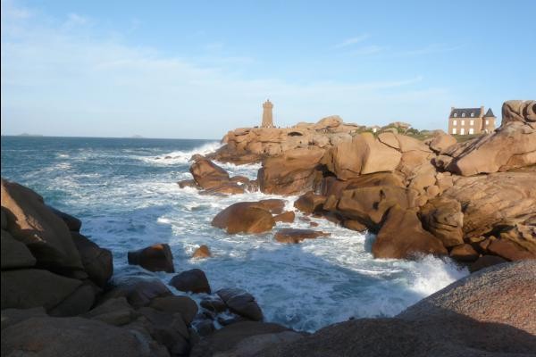 Côte de granit rose - le phare de Ploumanac'h