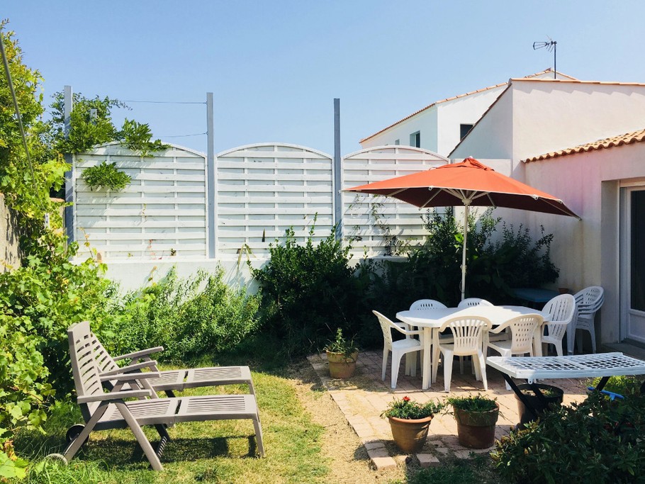 Terrasse nord + jardin clos