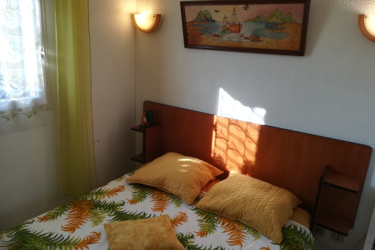 La chambre, Appartement de la Nartelle (Var, Côte d'Azur)