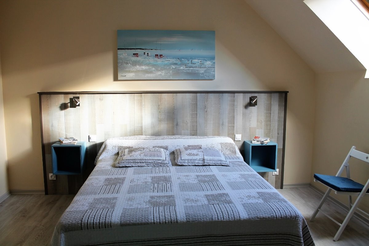 Chambre 1 lit 160 cm