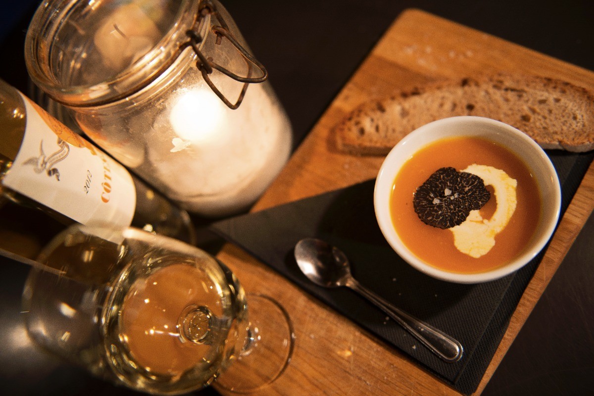 Possibilité de vous concocter de bons plats à la truffe. Sur demande