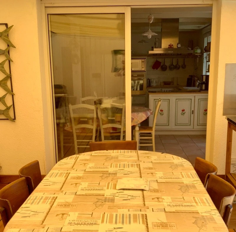 Table terrasse couverte