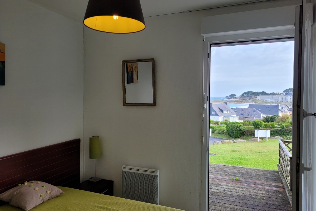 Chambre rez de jardin (avec accès au jardin)