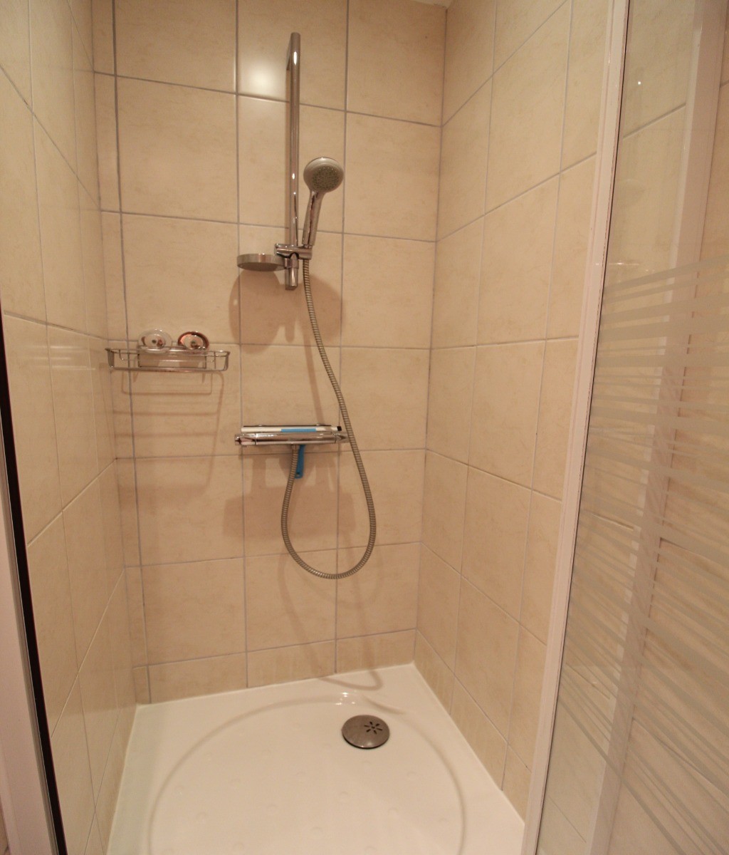 Cabine de douche - Chez Bernard et Chantale