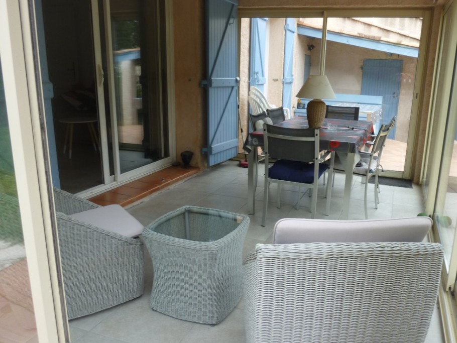 Villa Aljuco, véranda exposée sud