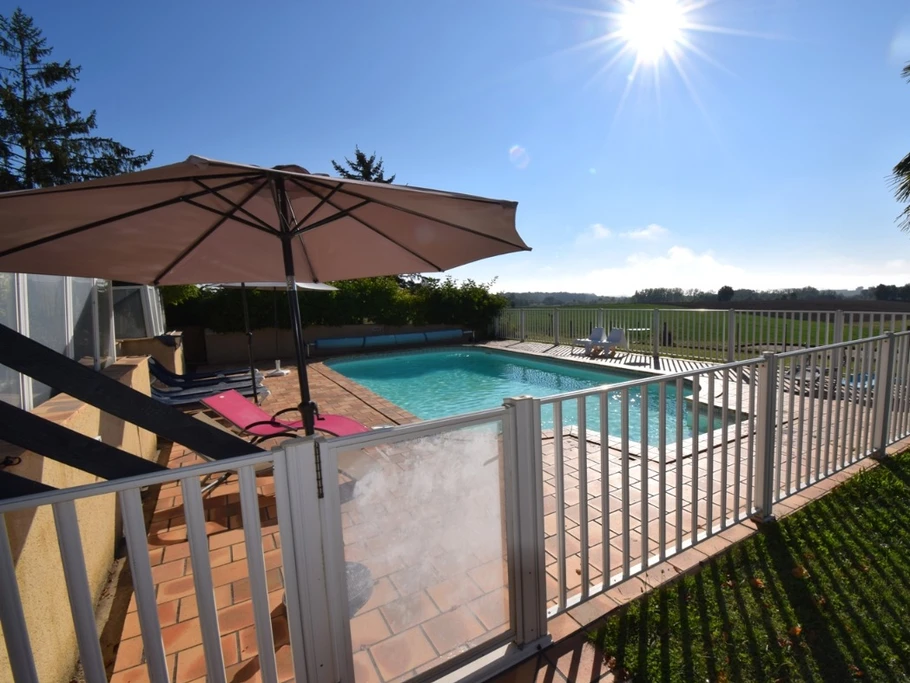 Maison de campagne 8 personnes avec piscine - Saint-Jean-de-Duras