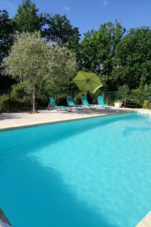 Le Gîte le Roqual Piscine chauffée sécurisée