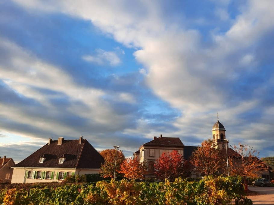 La maison vue de l'ancien collège