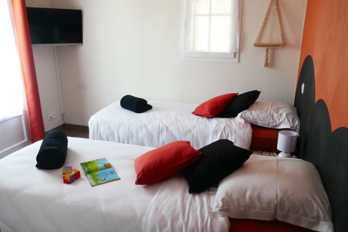 Chambre 2 lits en 80 rapprochables