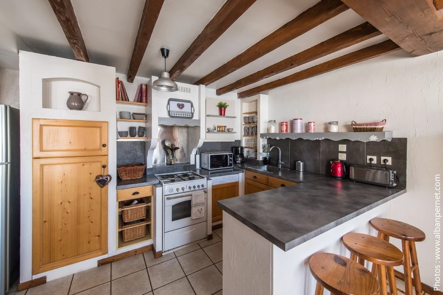 Gîte Fleur de Neige - station familiale Albiez Montrond en Savoie - Cuisine équipée