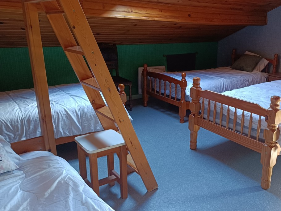 "Chez Guéguette" à Saint Jean Saint Gervais : la 3e chambre (2e étage)