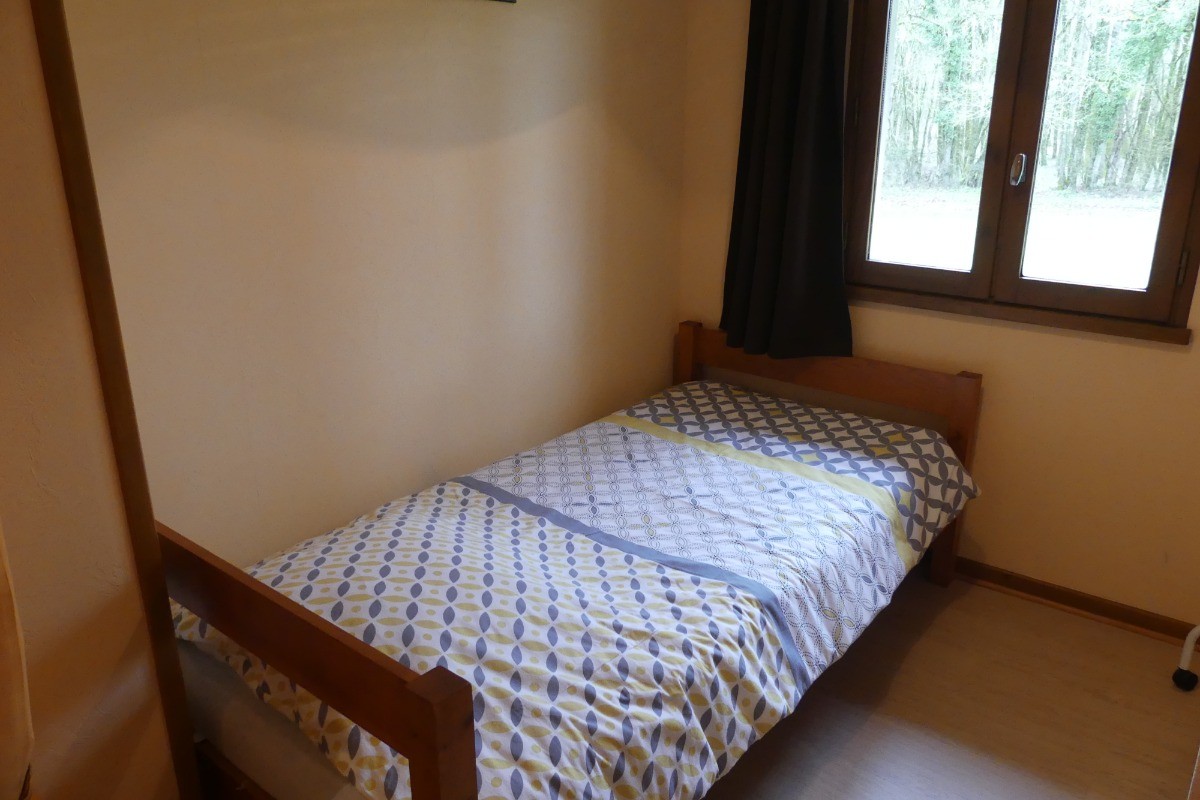 Chambre  3 pers lit 140 + lit 90