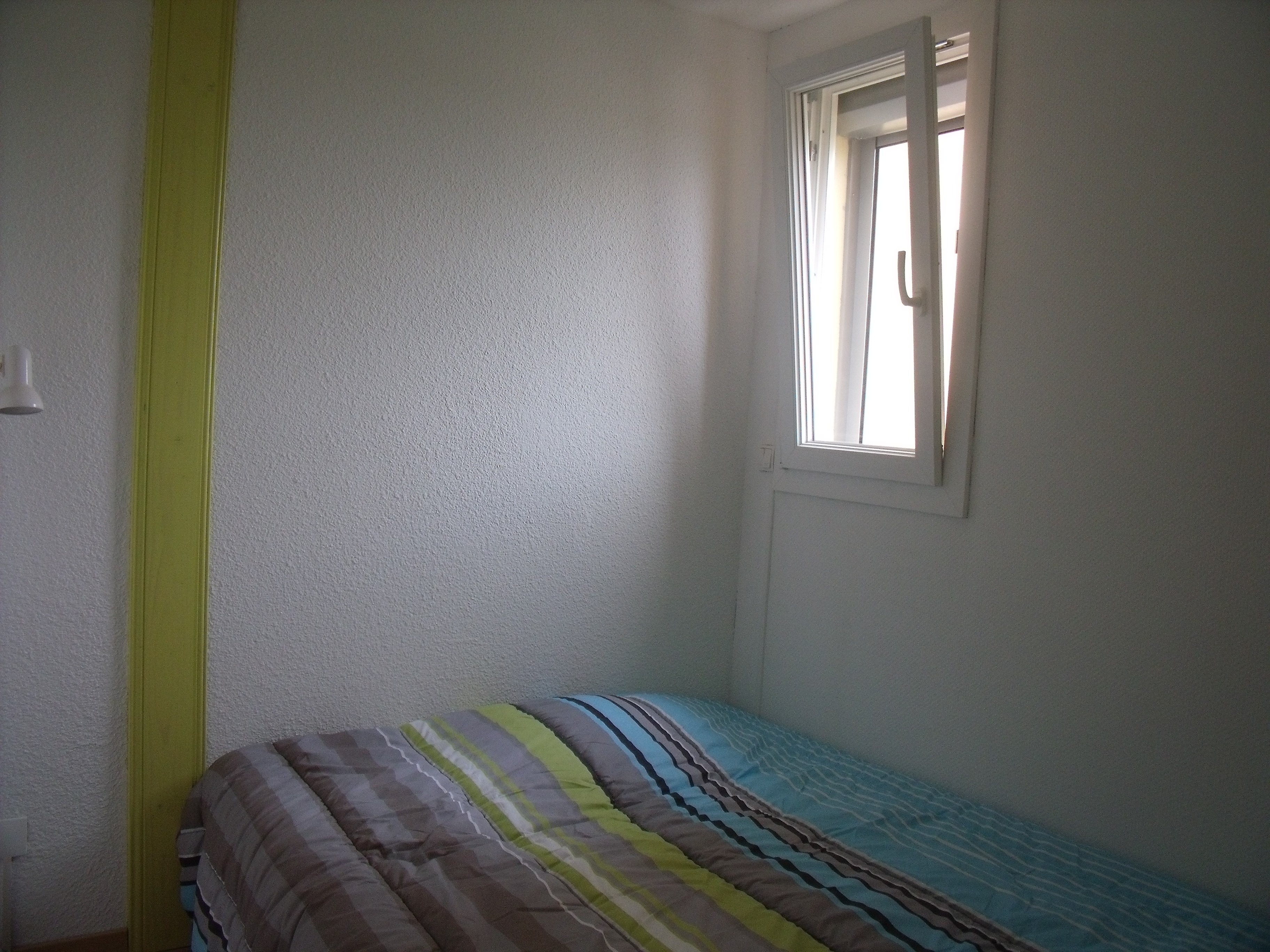 chambre lit 140