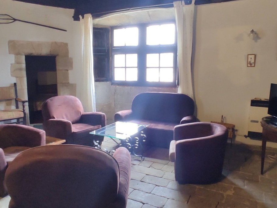 La Cheysserie - Maison forte du 13eme siècle dans la vallée de l'Eyrieux - Coin salon